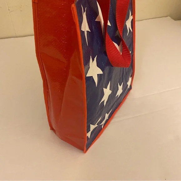 Set of 2 Patriotic Aprons with Hallmark Star Print Gift Bag - Picture 13 of 16